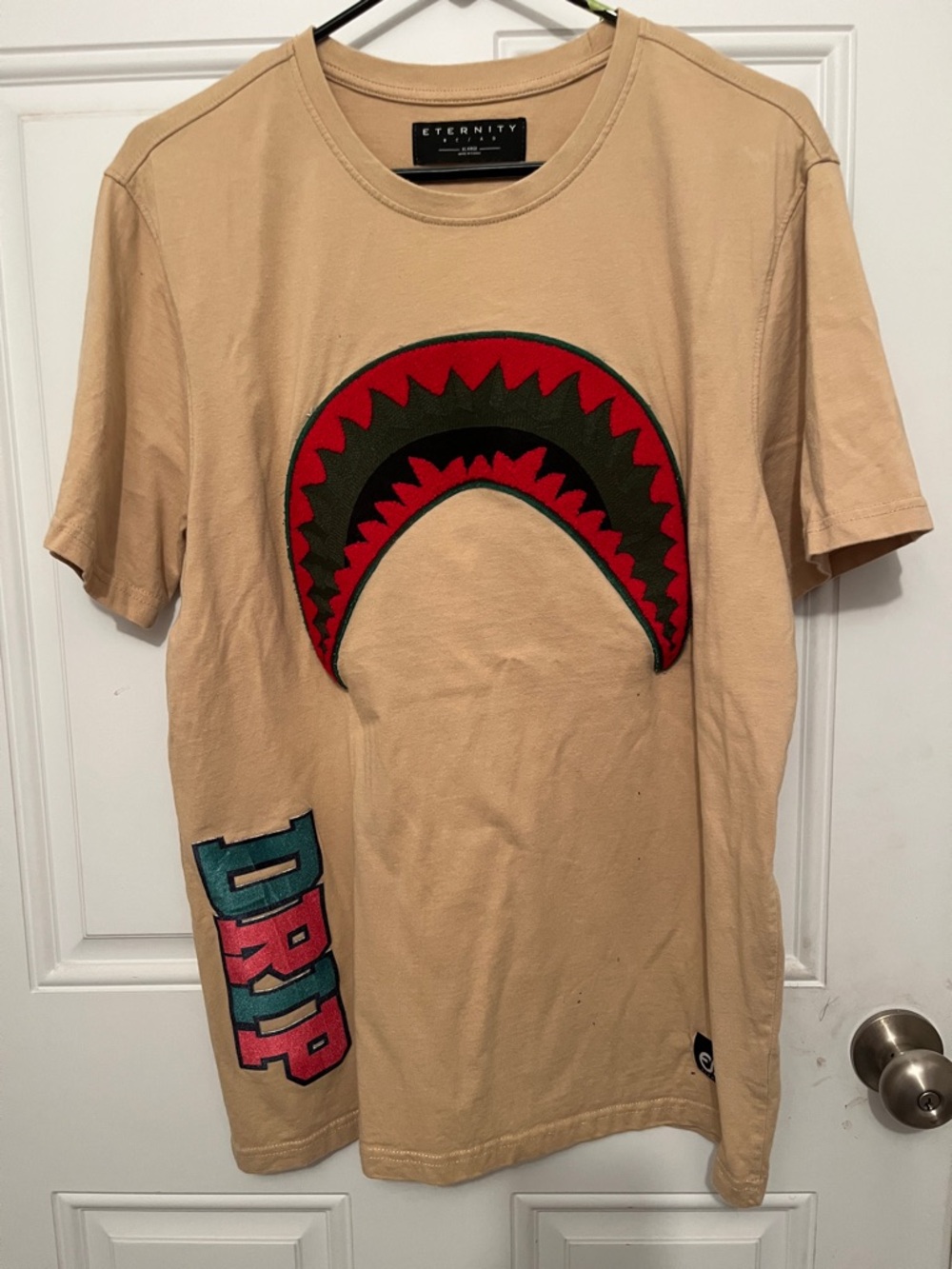 Men's Tan Short Sleeve Graphic Tee with Red & Black Shark Motif